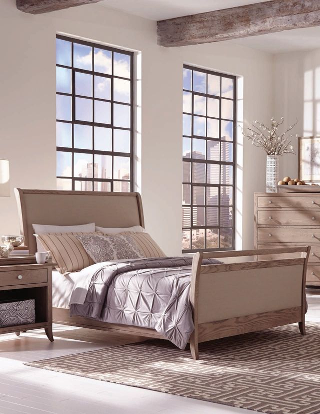 Mavin Customizable Adrienne Queen Upholstered Bed with High Footboard-1