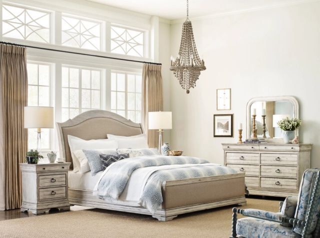 Kincaid® Selwyn Beige/Cottage White Kelly California King Upholstered Sleigh Bed-2