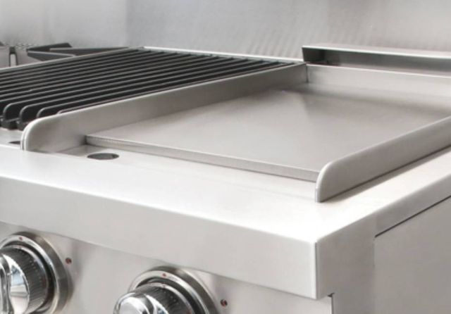 Capital Cooking™ Classic Chef 36" Stainless Steel Sealed Burner Pro Style Gas Range with Griddle-1