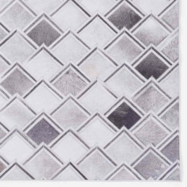 Linon Laredo Fortin 5'x7' Area Rug-4