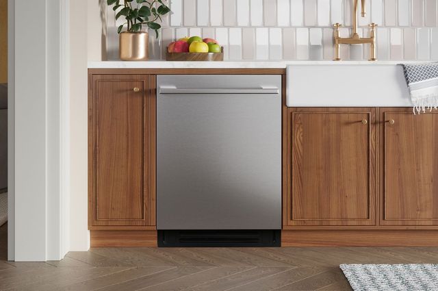 LG Studio 24" PrintProof™ Stainless Steel Top Control Built-in Dishwasher with 1-Hour Wash & Dry, QuadWash® Pro, TrueSteam® and Dynamic Heat Dry™-2