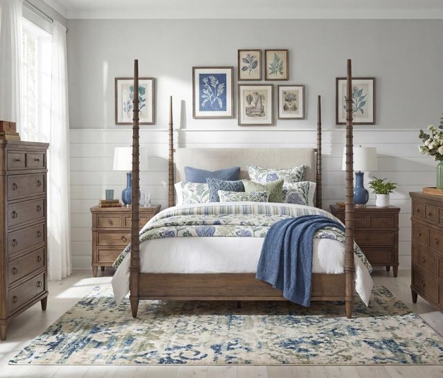 Legacy Classic Seraphina Midnight Oak Queen Upholstered Poster Bed-1