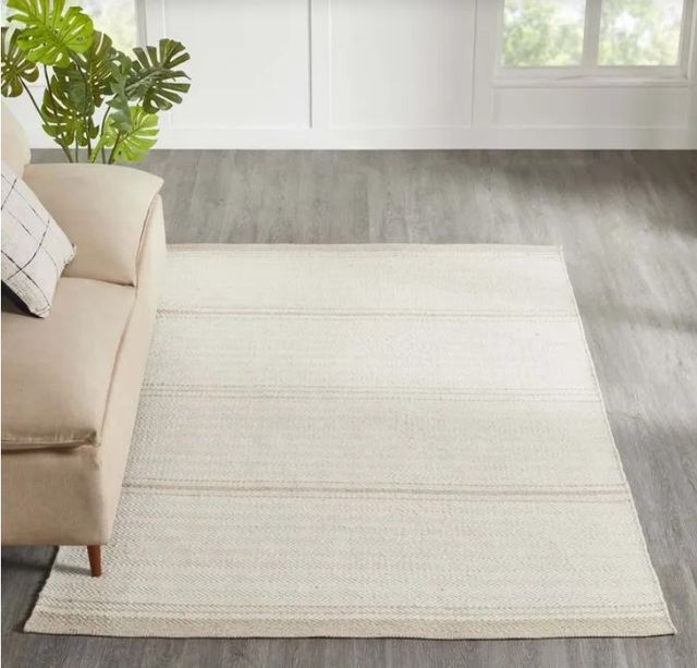 Renwil® Alice 5'x7' Style 2 Area Rug-4
