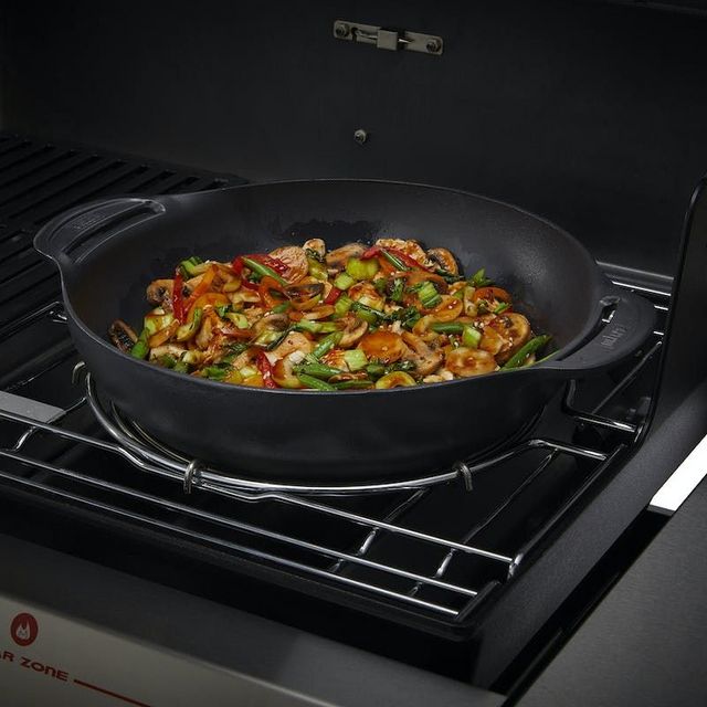 Weber® CRAFTED Wok & Steamer-1
