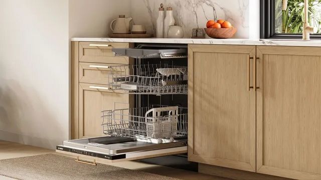 Bosch 800 Series 24" Custom Panel Top Control Built In Dishwasher-11