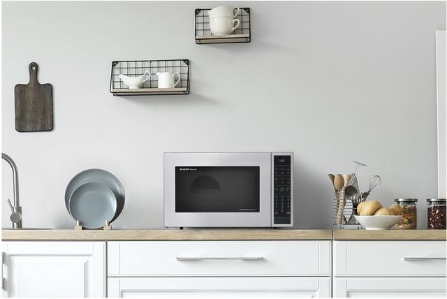 Standard microwave vs convection microwave comparison