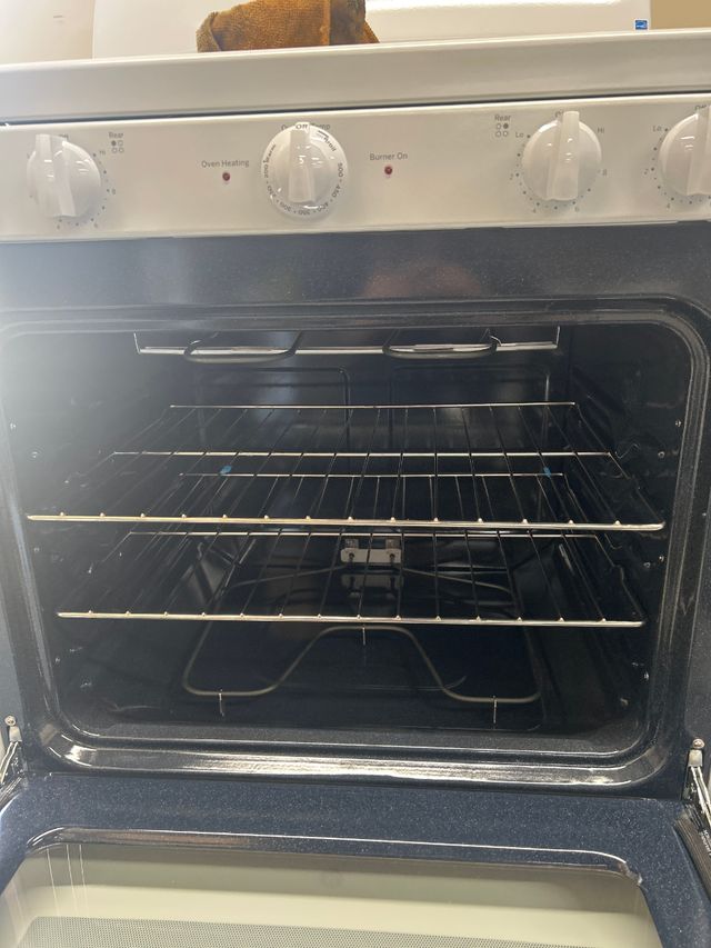 OUT OF BOX GE® 30" White Freestanding Electric Range-1