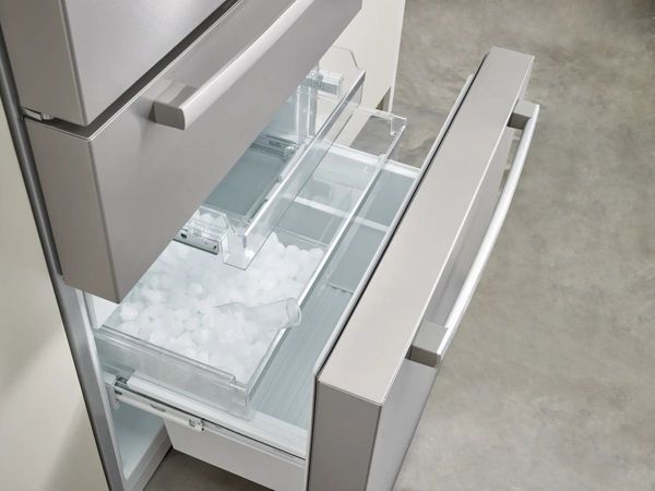 Bosch 800 Series 36 in. 20.5 Cu. Ft. Stainless Steel Counter Depth French Door Refrigerator