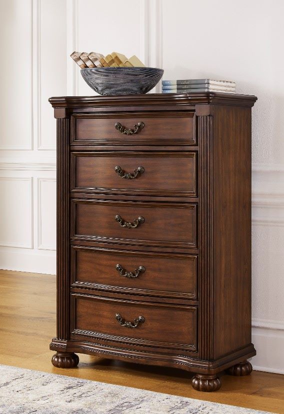 Signature Design by Ashley® Lavinton Brown 5-Drawer Chest-6
