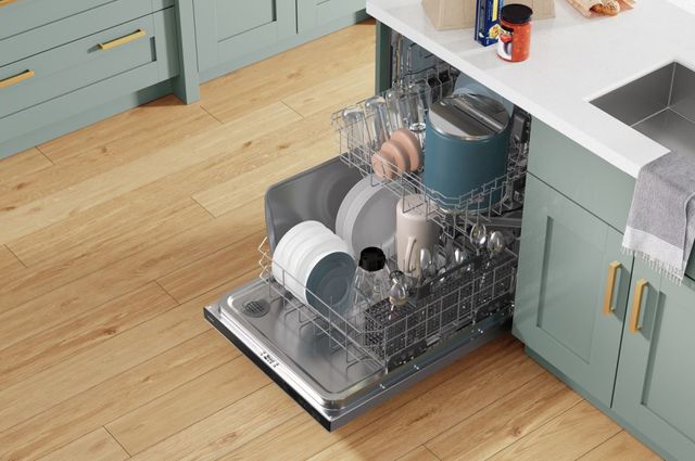 Whirlpool 24" Built-In Dishwasher