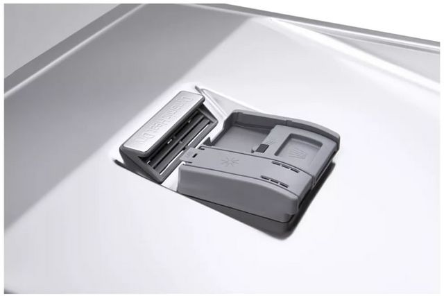 LG 24" PrintProof™ Stainless Steel Smart Top Control Built In Dishwasher-8