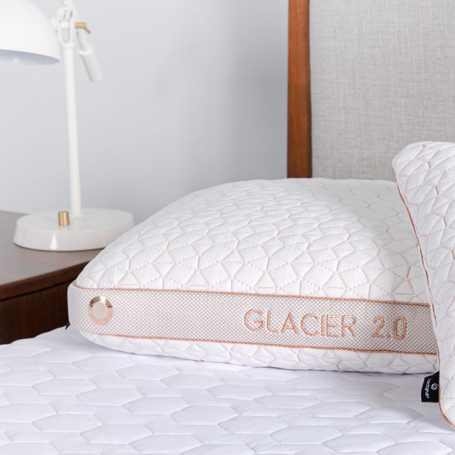BEDGEAR® Glacier Performance® Shredded Latex/Polyester Fiber Blend 2.0 Medium Soft Standard Pillow-3