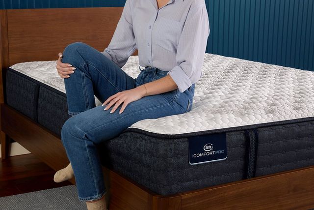 Serta® iComfort Pro™ Northampton 12.5" Latex Firm Tight Top Queen Mattress-7