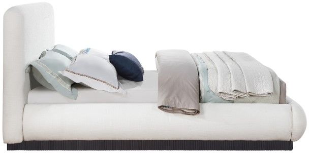 Meridian Furniture Rigby Cream/Black Queen Linen Textured Upholstered Panel Bed-2