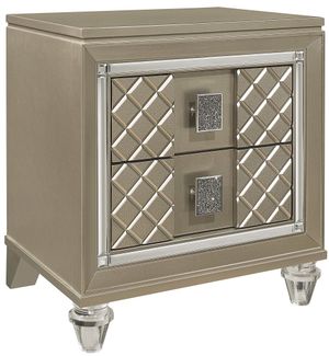 Click to view more images of the product.