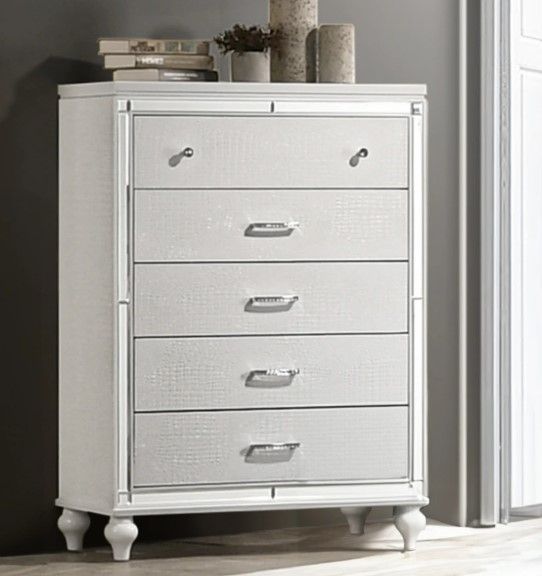 New Classic® Home Furnishings Valentino White Chest-1