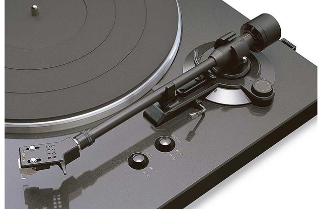 Denon® Fully Automatic Analog Turntable-2