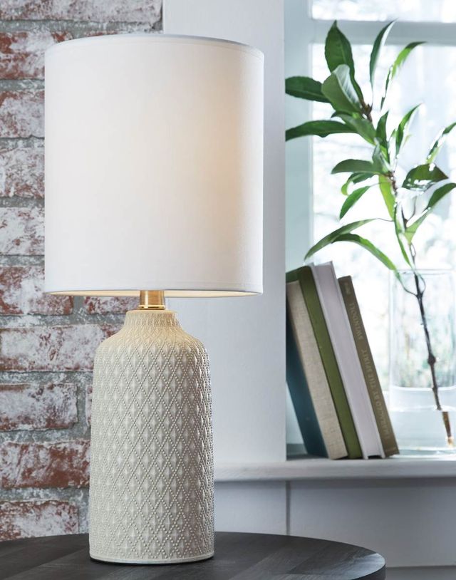 Signature Design by Ashley® Donnford 2-Piece Antiqued Gray Table Lamp Set-3