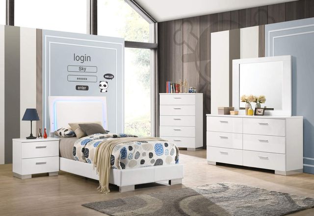Coaster® Felicity 5-Piece Glossy White Twin Panel Bedroom Set with LED Lighting