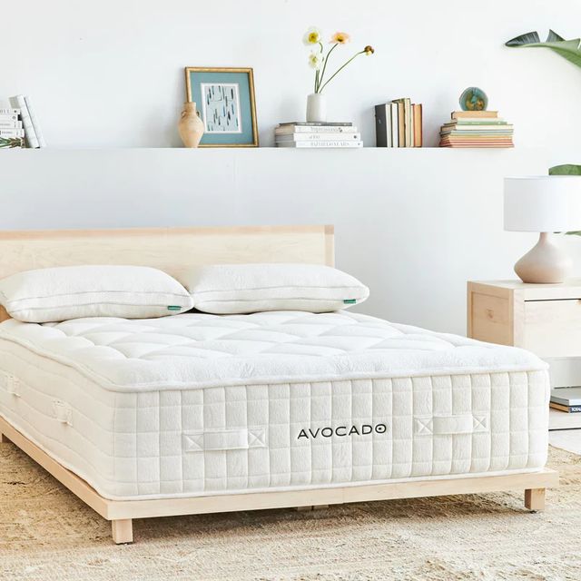 Avocado Luxury Organic 13.25" Wrapped Coil Medium Tight Top California King Mattress -3