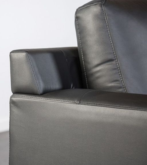 Furniture of America® Stordal Black Sectional with Right Chaise-4