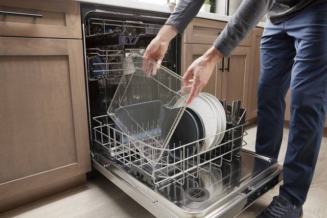 Maytag® 24" Fingerprint Resistant Stainless Steel Built in Dishwasher-11
