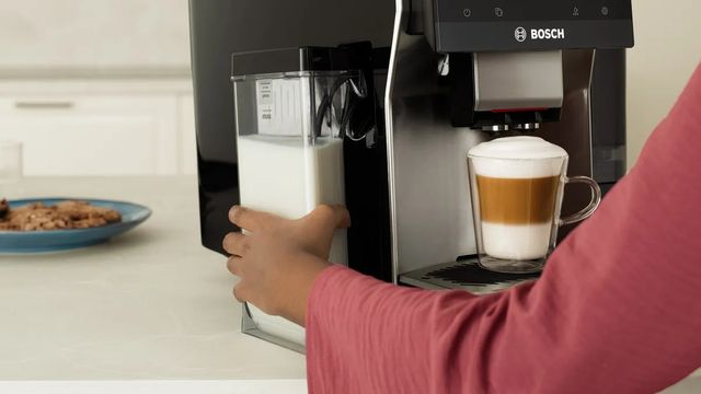 Bosch® 800 Series VeroCafe Silver Fully Automatic Espresso Machine-2