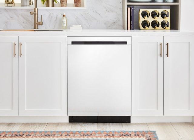 LG 24 White Top Control Built-In Dishwasher With FlushFit Design LG 24 White Top Control Built-In Dishwasher With FlushFit Design