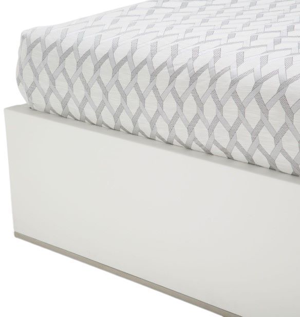 Michael Amini® State St. Glossy White/White California King Upholstered Panel Bed-2