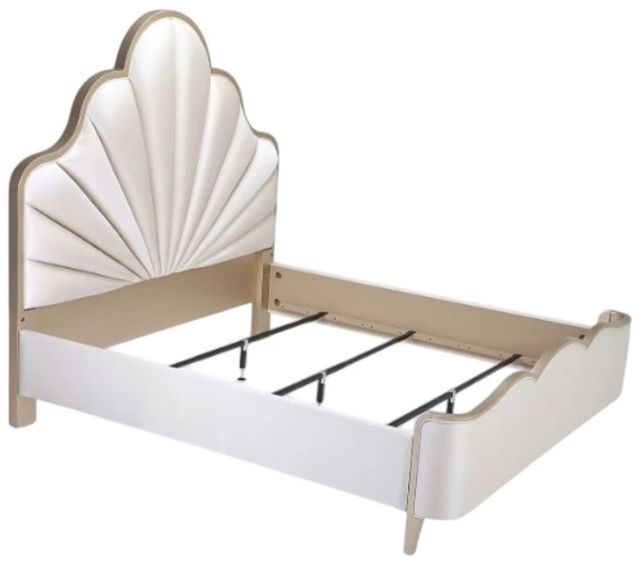 Michael Amini® Malibu Crest Chardonnay/Porcelain California King Upholstered Panel Bed-2