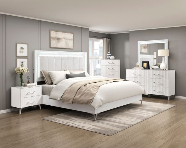 Homelegance® Ripple High Gloss White California King Panel Bed-1