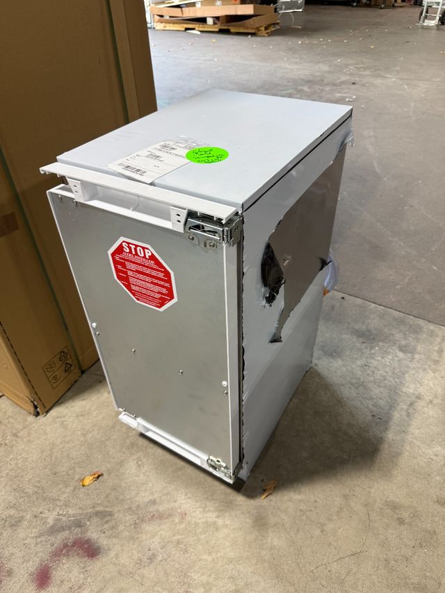 Scotsman® Brilliance® 15" 110 lb. Panel Ready Ice Machine with Drain Pump -0