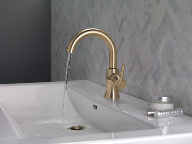 Delta Trinsic® Champagne Bronze 9" Single Handle Lever Bathroom Faucet-1