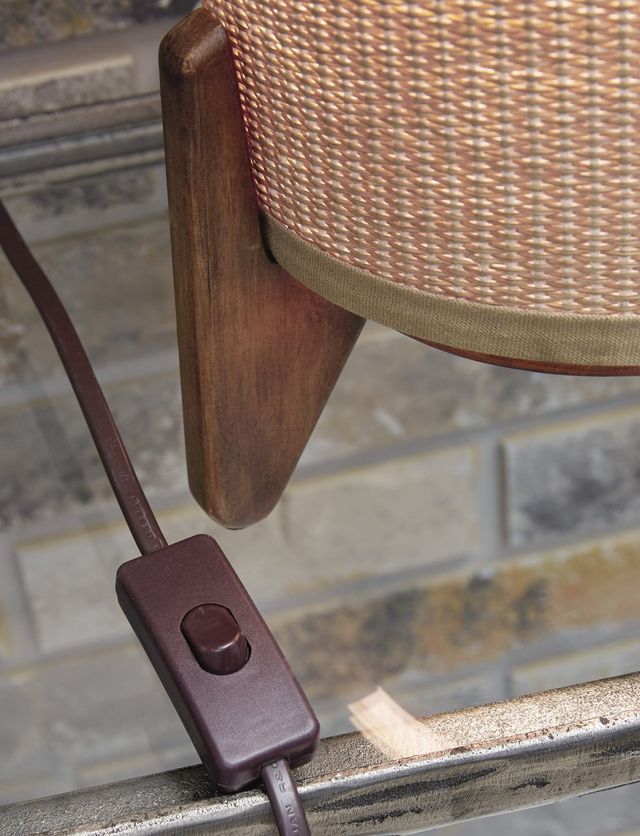 Signature Design by Ashley® Ladwell Brown/Natural Table Lamp-2