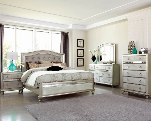 Coaster® Bling Game Metallic Platinum Queen Bed-2