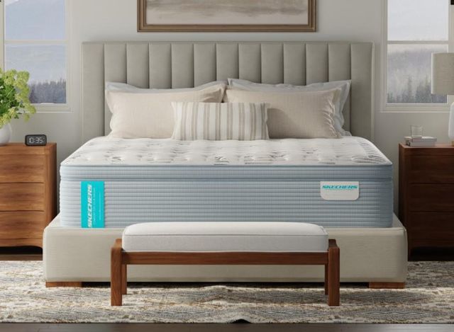 Skechers 15" Innerspring Medium Euro Top King Mattress-3