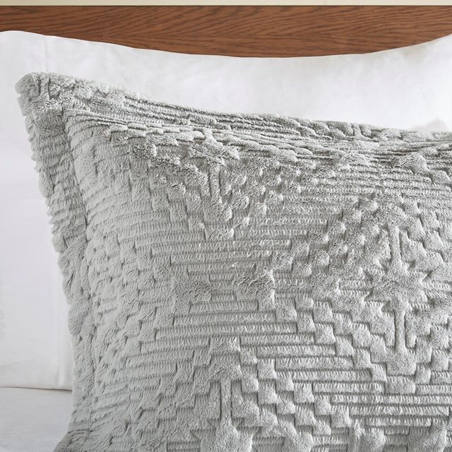 Olliix by Woolrich Woodsman Teton Grey Full/Queen Embroidered Plush Coverlet Set-1