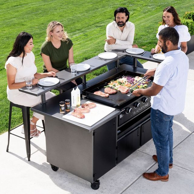 Blackstone® 4-Burner Black Freestanding Liquid Propane Grill-4