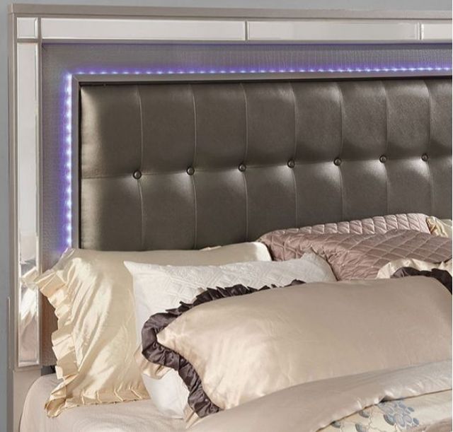 Furniture of America® Brachium Silver Queen Upholstered Bed-1