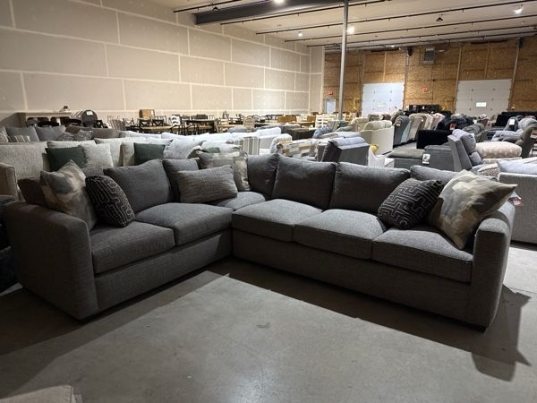 Clearance Craftmaster CM Modern 7927 2-Piece Customizable Sectional-1