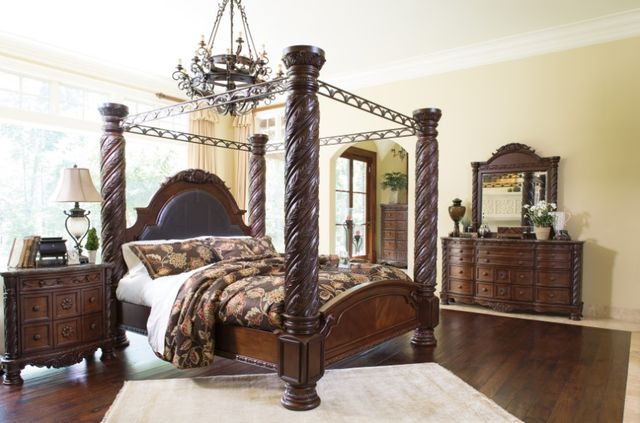 Millennium® by Ashley® North Shore 2-Piece Dark Brown King Poster Bed Set-3