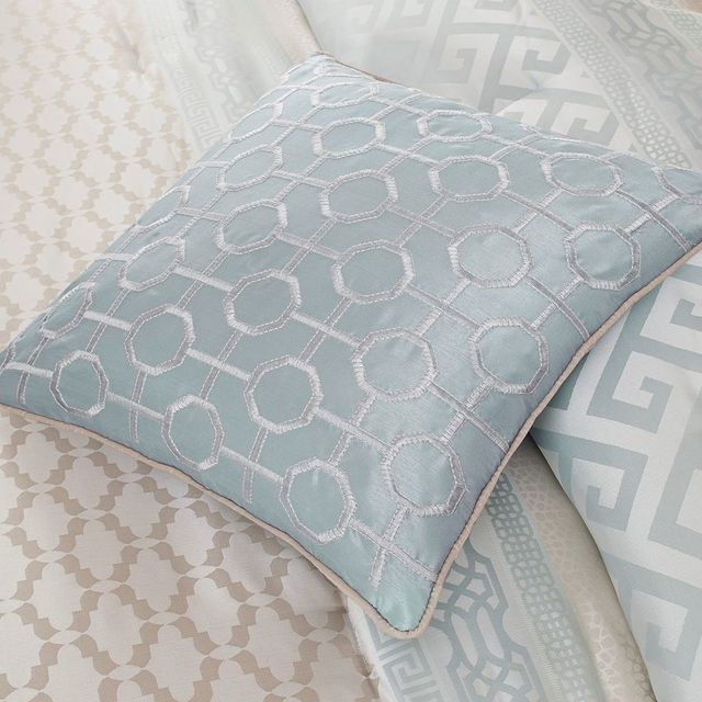 Olliix by Madison Park 7 Piece Aqua Queen Bennett Comforter Set-4