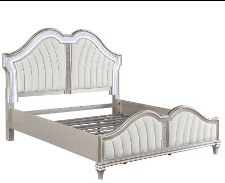 Coaster® Evangeline 4-PieceSilver Oak Queen Bedroom Set-2
