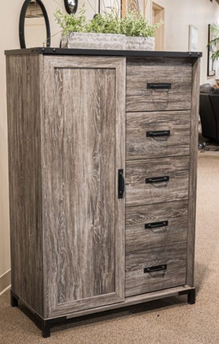 Signature Design by Ashley® Frandern Gray Dressing Chest-3