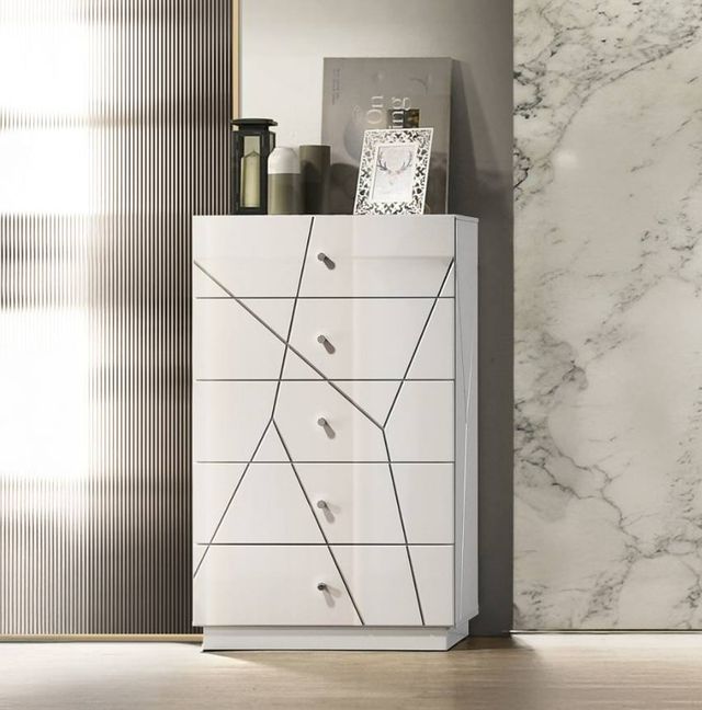 ACME Furniture Esther White/Silver High Gloss Chest-1