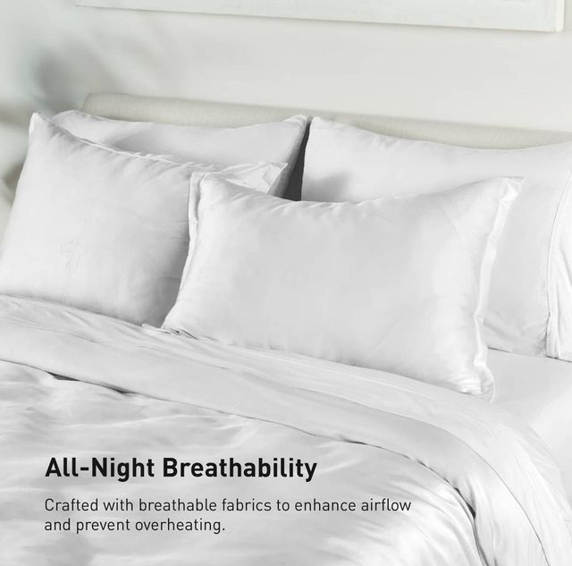 BEDGEAR® Performance® 3-Piece Solid White Moisture-Wicking King Duvet and Sham Set-3