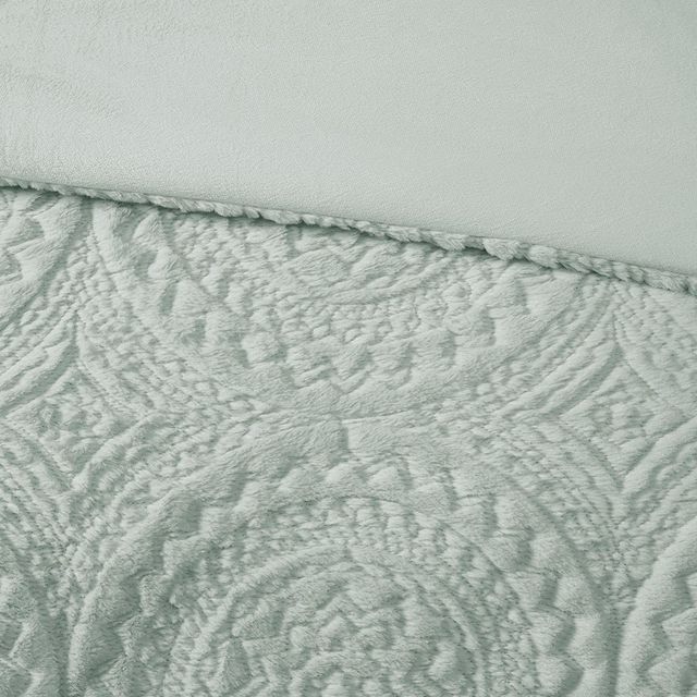 Olliix by Madison Park Arya Aqua Full/Queen Embroidered Medallion Faux Fur Ultra Plush Comforter Mini Set-4