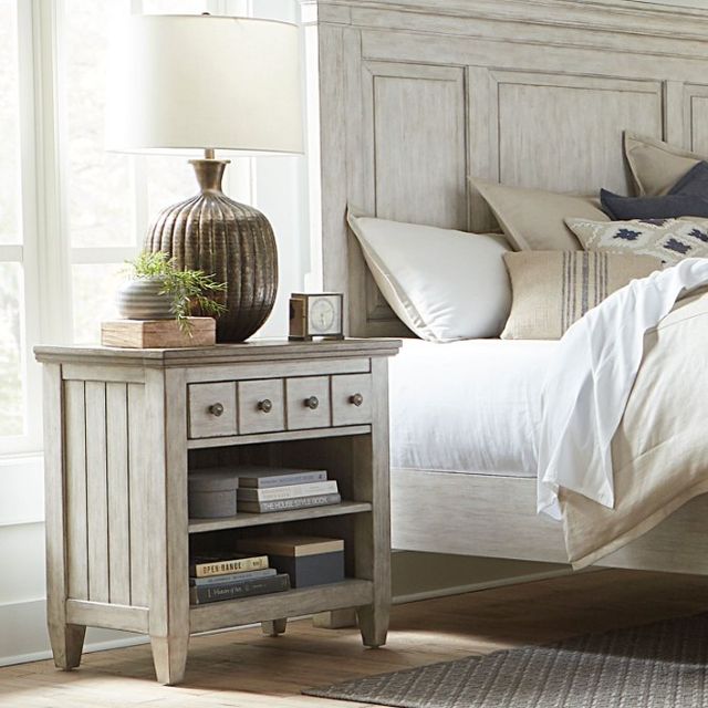 Liberty Furniture Heartland Antique White/Tobacco Nightstand With Charging Station-2