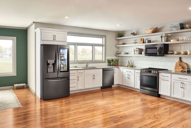 LG 30"  PrintProof™ Black Stainless Steel Slide In Electric Range-12