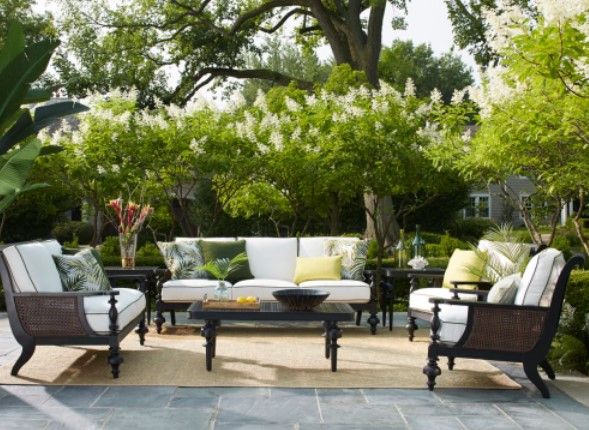 Lane Venture® Hemingway Islands Black Truffle/White Sofa-3